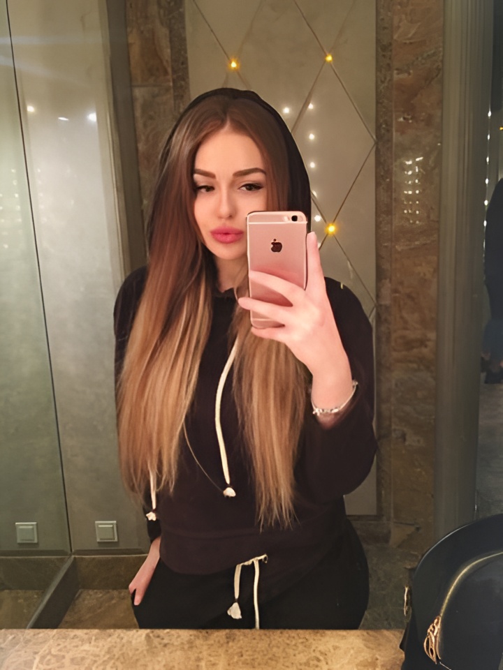 Сарра привлекальеная девушка из Пугачев цена от 5000 руб