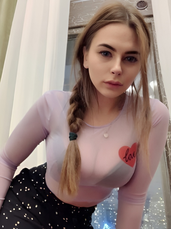 Стефания привлекальеная девушка из Пугачев цена от 1500 руб