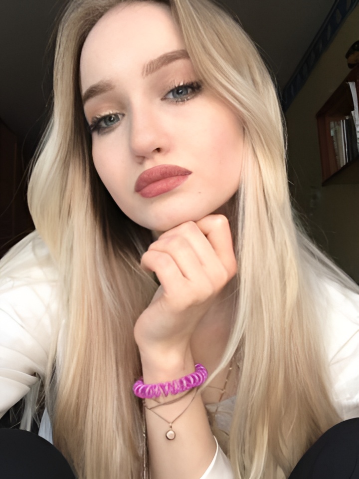 Викуля привлекальеная девушка из Пугачев цена от 2000 руб