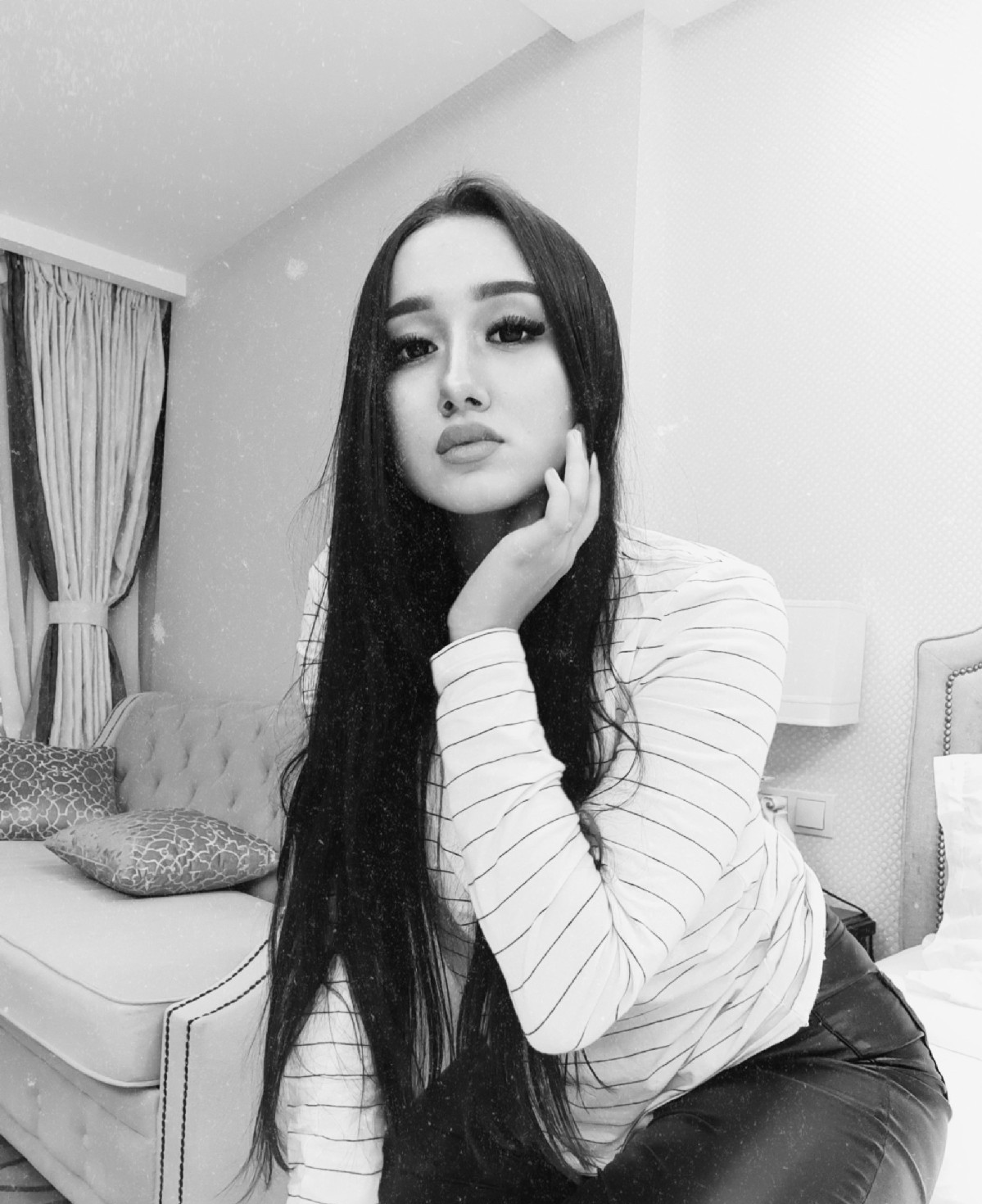 Светланка привлекальеная девушка из Пугачев цена от 3500 руб