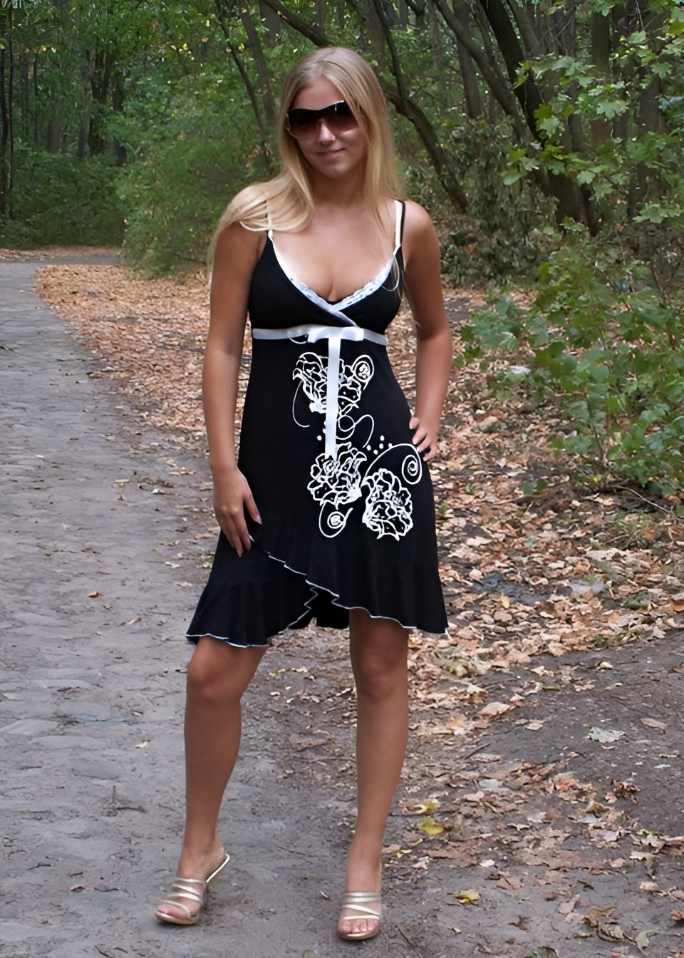 Марина привлекательная девушка из Пугачев цена от 3500 руб