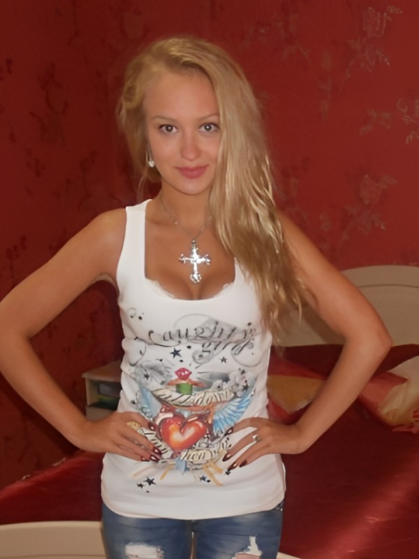 Ника привлекательная девушка из Пугачев цена от 1500 руб