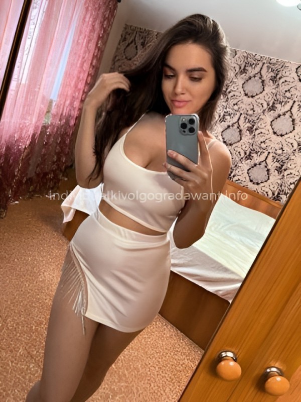 Ульяна привлекательная девушка из Пугачев цена от 5000 руб