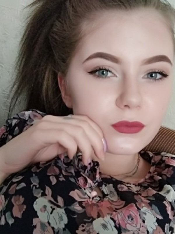 Тамара привлекательная девушка из Пугачев цена от 3500 руб