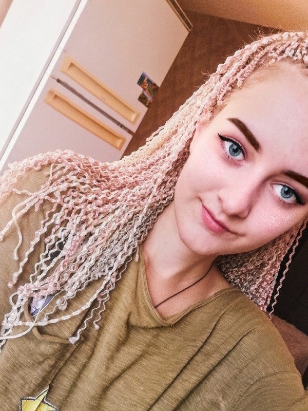 Ольга привлекательная девушка из Пугачев цена от 3000 руб